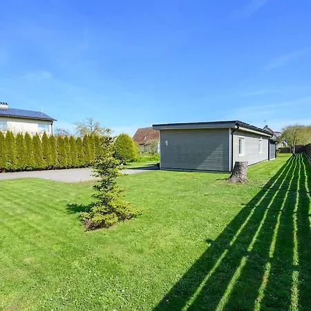 Family Retreat With A Sauna In The Centre Kuressaare Exterior photo