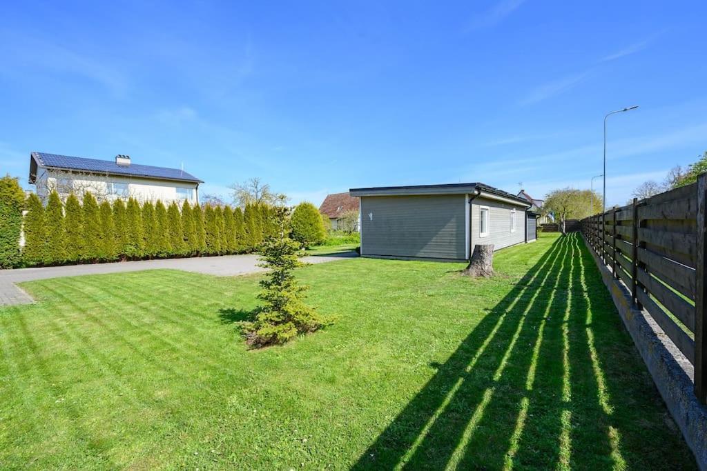 Family Retreat With A Sauna In The Centre Apartment Kuressaare